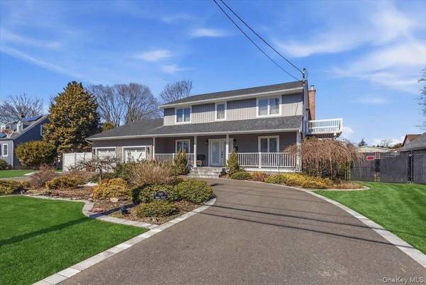 949 Union ST, Bohemia, NY 11716