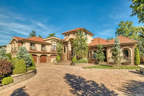 959 S End RD, Woodmere, NY 11598