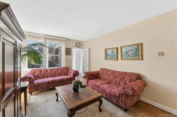 85-71 67th AVE, Rego Park, NY 11374