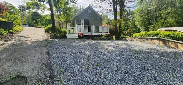 11 Curry RD, Mahopac, NY 10541