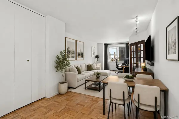 300 E 40 ST #12E, New York (manhattan), NY 10016