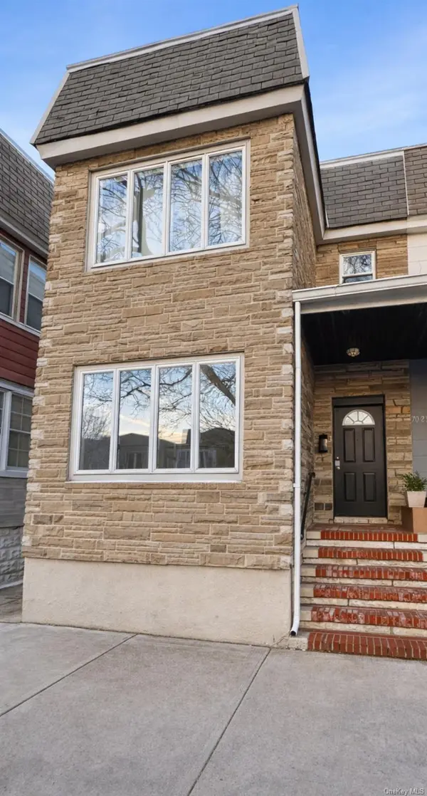 7027 68th PL, Glendale, NY 11385