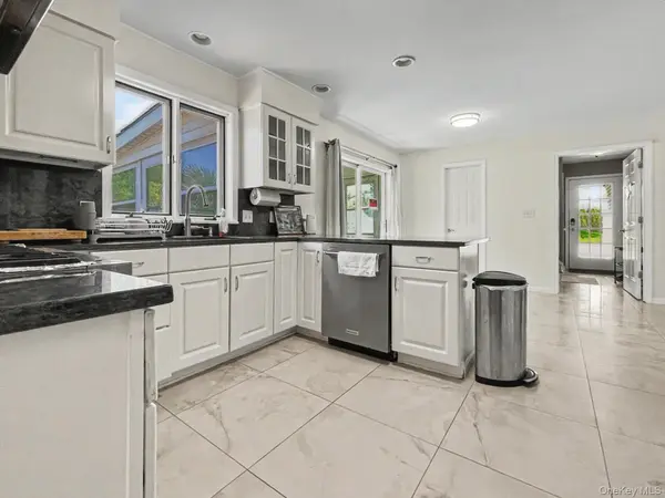 315 Arcadia RD, Goshen, NY 10924