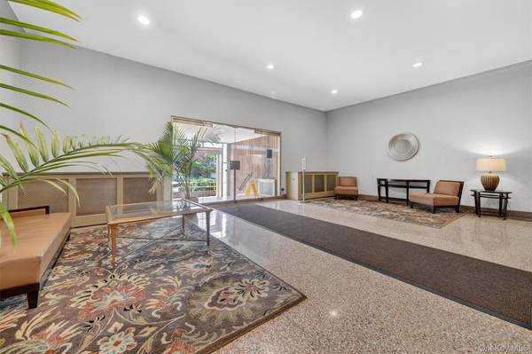 5601 Riverdale AVE #5L, Bronx, NY 10471