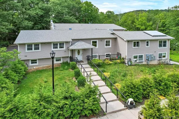 43 Freeland ST, Monroe, NY 10950