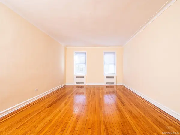 64-85 Saunders ST #A9, Rego Park, NY 11375