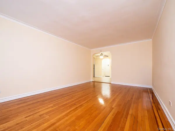 64-85 Saunders ST #A9, Rego Park, NY 11375