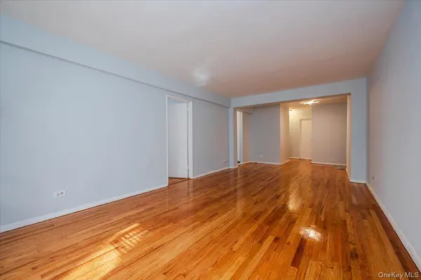 1332 Metropolitan AVE #4K, Bronx, NY 10462