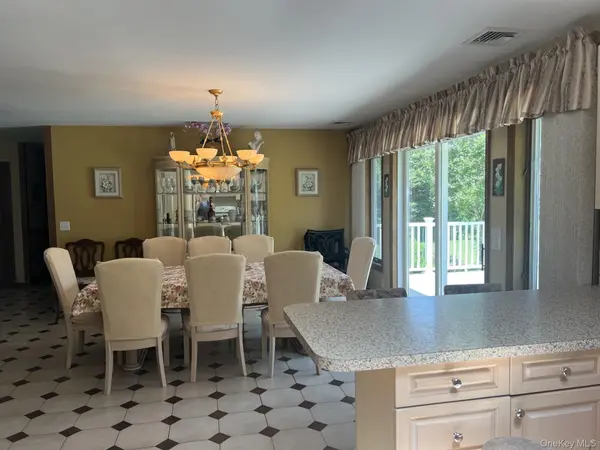 215 Leon RD, Southold, NY 11971