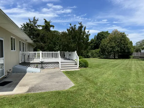 215 Leon RD, Southold, NY 11971