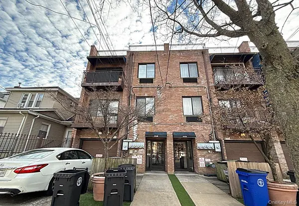 175-28 89th AVE #C, Jamaica, NY 11432