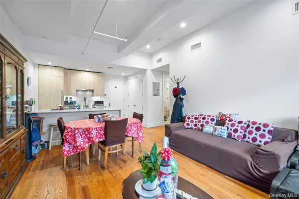 850 Metropolitan AVE #1E, Brooklyn, NY 11211