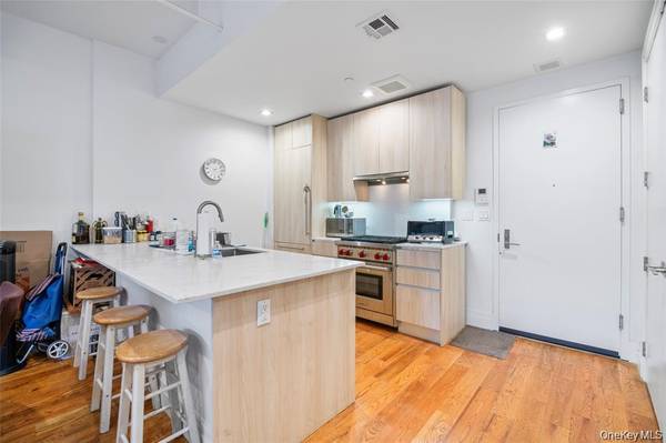 850 Metropolitan AVE #1E, Brooklyn, NY 11211