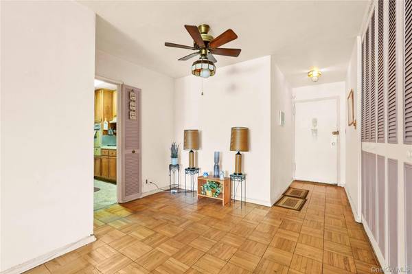 66-36 Yellowstone Boulevard #A10, Forest Hills, NY 11375