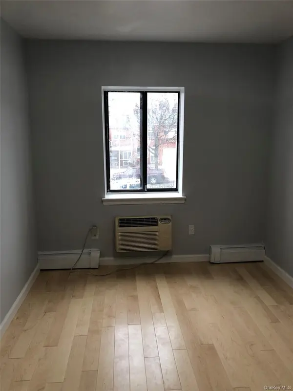 25-28 120th ST #C2B, Flushing, NY 11354