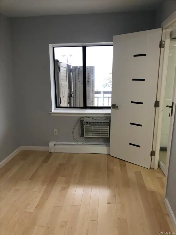 25-28 120th ST #C2B, Flushing, NY 11354