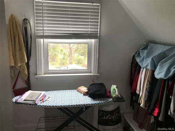 86 W Clinton AVE, Roosevelt, NY 11575