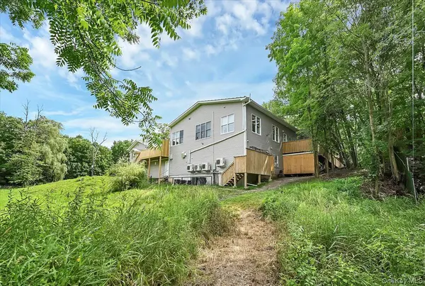43 Freeland ST, Monroe, NY 10950