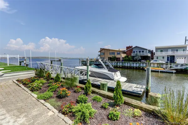 609 E Bay DR, Long Beach, NY 11561