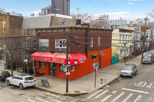 30-74 14th ST, Astoria, NY 11102