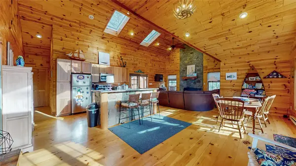 128 Shore DR, Wurtsboro, NY 12790