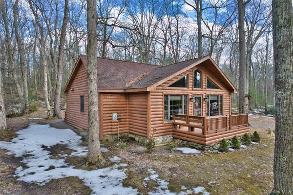 128 Shore DR, Wurtsboro, NY 12790