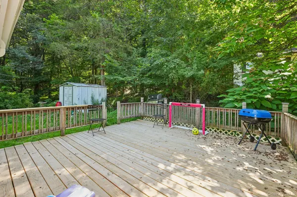 1 Whippoorwill TRL, Monroe, NY 10950