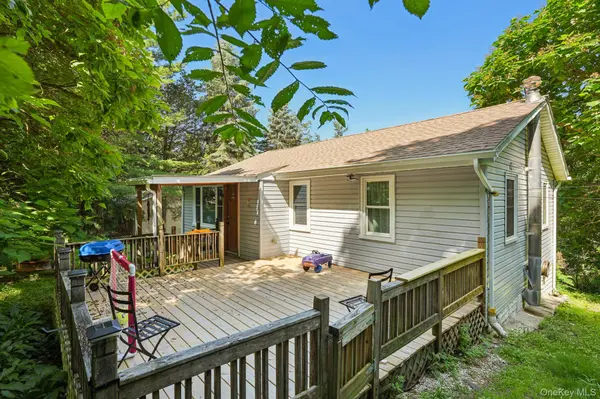 1 Whippoorwill TRL, Monroe, NY 10950