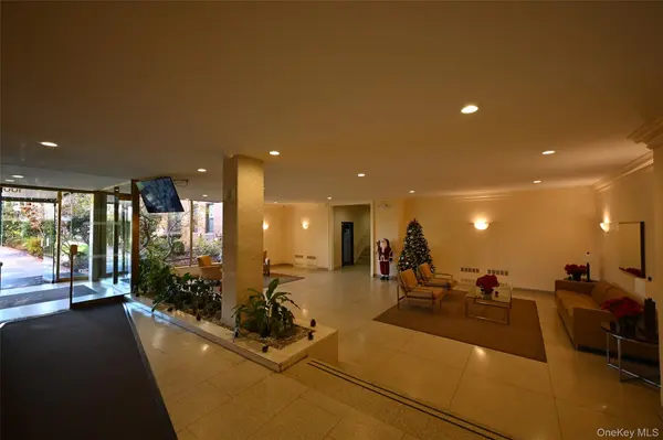 100-25 Queens BLVD #7M, Forest Hills, NY 11375