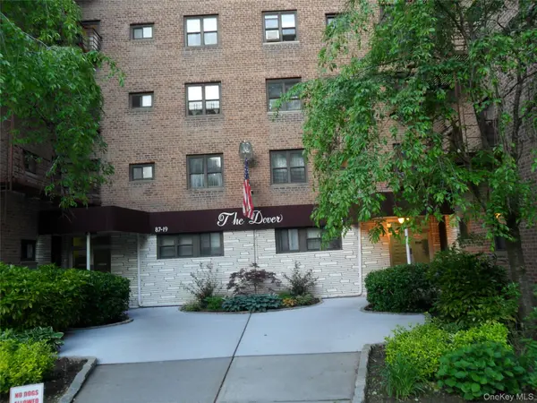 87-15 204th ST #B51, Hollis, NY 11423
