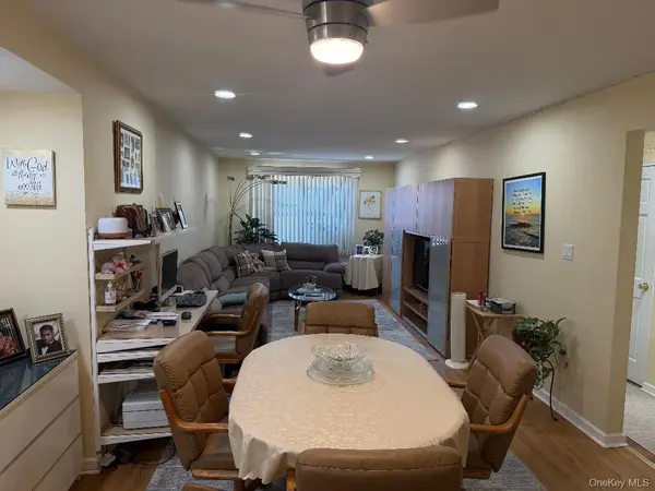 87-15 204th ST #B51, Hollis, NY 11423