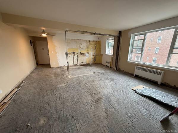 230 Pelham RD #4N, New Rochelle, NY 10805