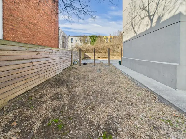 682 Hendrix ST, Brooklyn, NY 11207