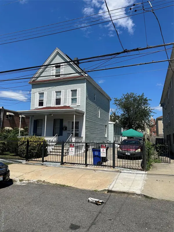 811 E 219th ST, Bronx, NY 10467