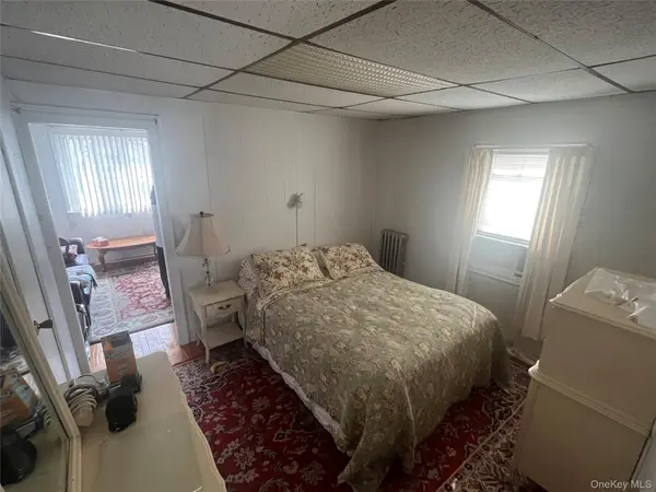 91-59 Chicot RD, Ozone Park, NY 11417