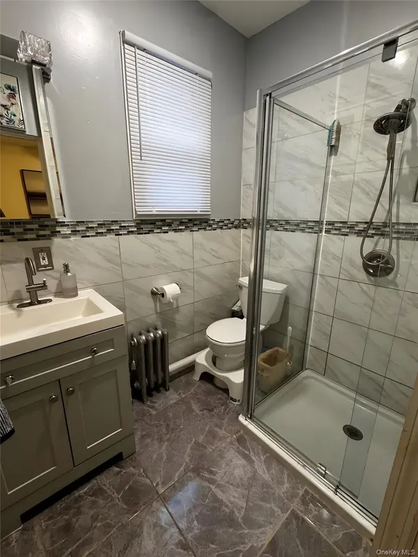 9530 117th ST, Richmond Hill S., NY 11419