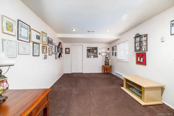 100 Daly BLVD #408, Oceanside, NY 11572