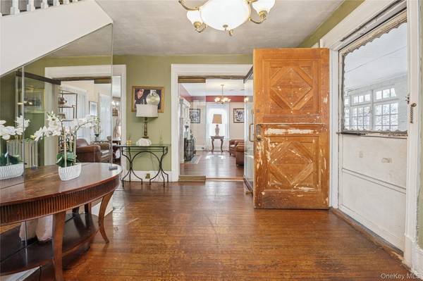 7 The CT, New Rochelle, NY 10801