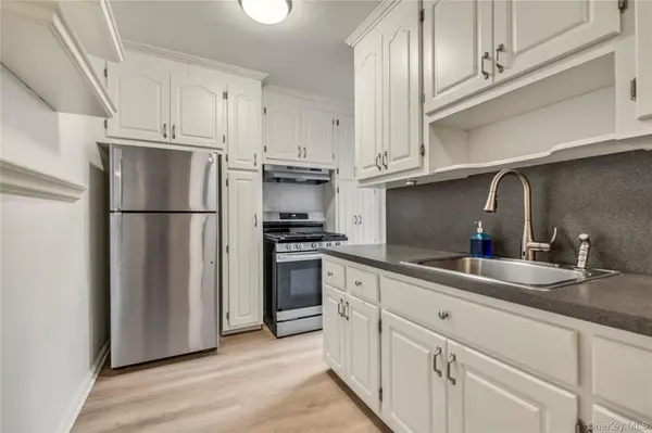 83-75 Woodhaven Boulevard #6U, Woodhaven, NY 11421