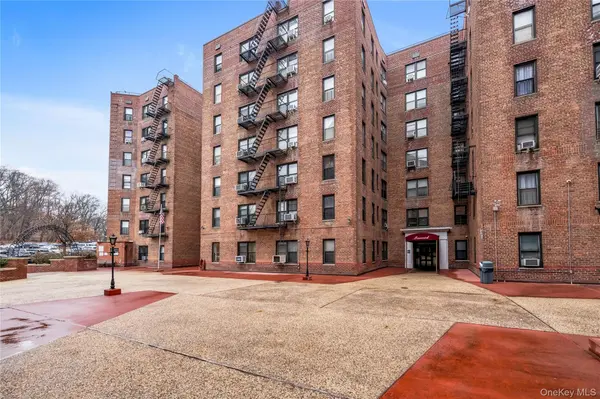 83-75 Woodhaven Boulevard #6U, Woodhaven, NY 11421