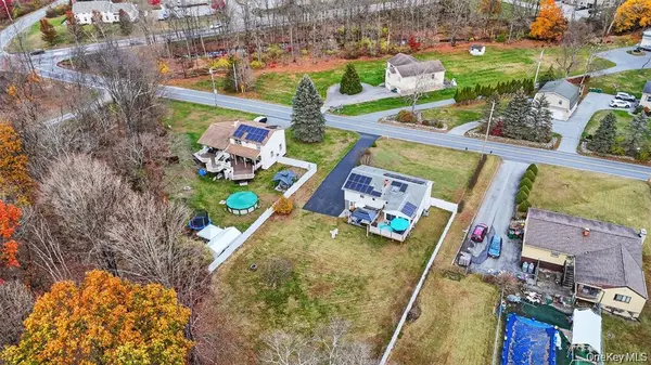 91 Velie RD, Lagrangeville, NY 12540