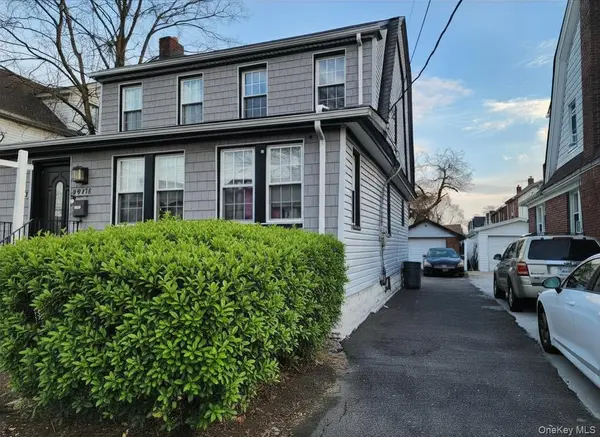 202-12 100th AVE, Hollis, NY 11423