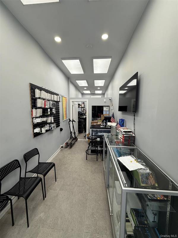 40-03 Bell BLVD #1FL, Bayside, NY 11361