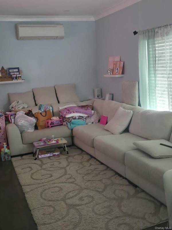 10156 107th ST, Ozone Park, NY 11416