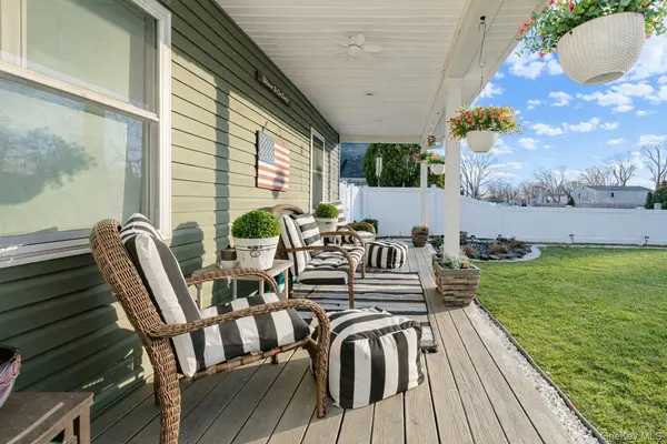 67 Sheldon ST, Central Islip, NY 11722