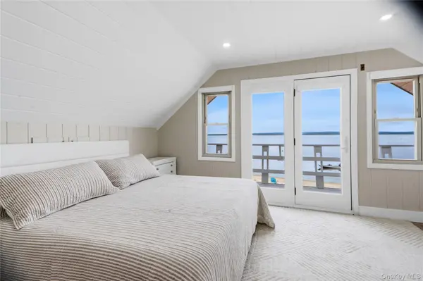23 Scallop LN, South Jamesport, NY 11970