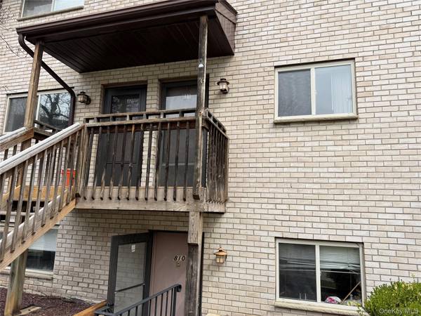 26 Cooper Road #811, Poughkeepsie, NY 12603