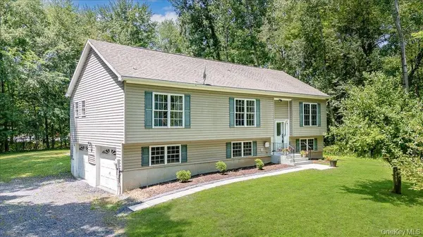 237 S Ohioville RD, New Paltz, NY 12561