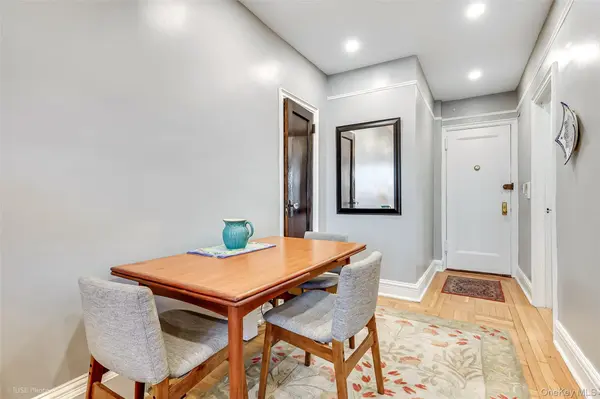 4842 44th ST #5H, Woodside, NY 11377