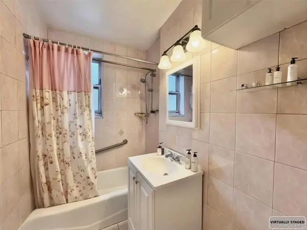 26-21 Union ST #2D, Flushing, NY 11354